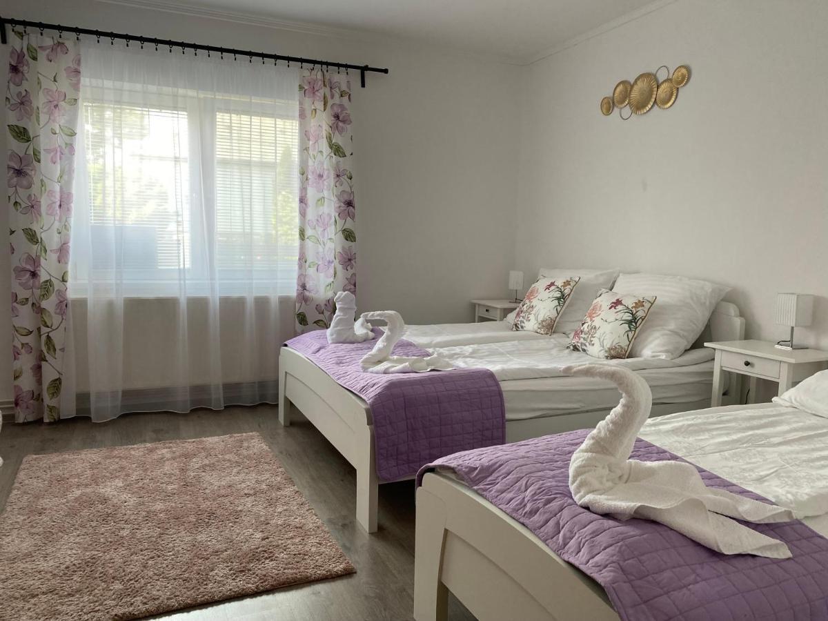 Kincso Vendeghaz Apartment Sarospatak Exterior photo